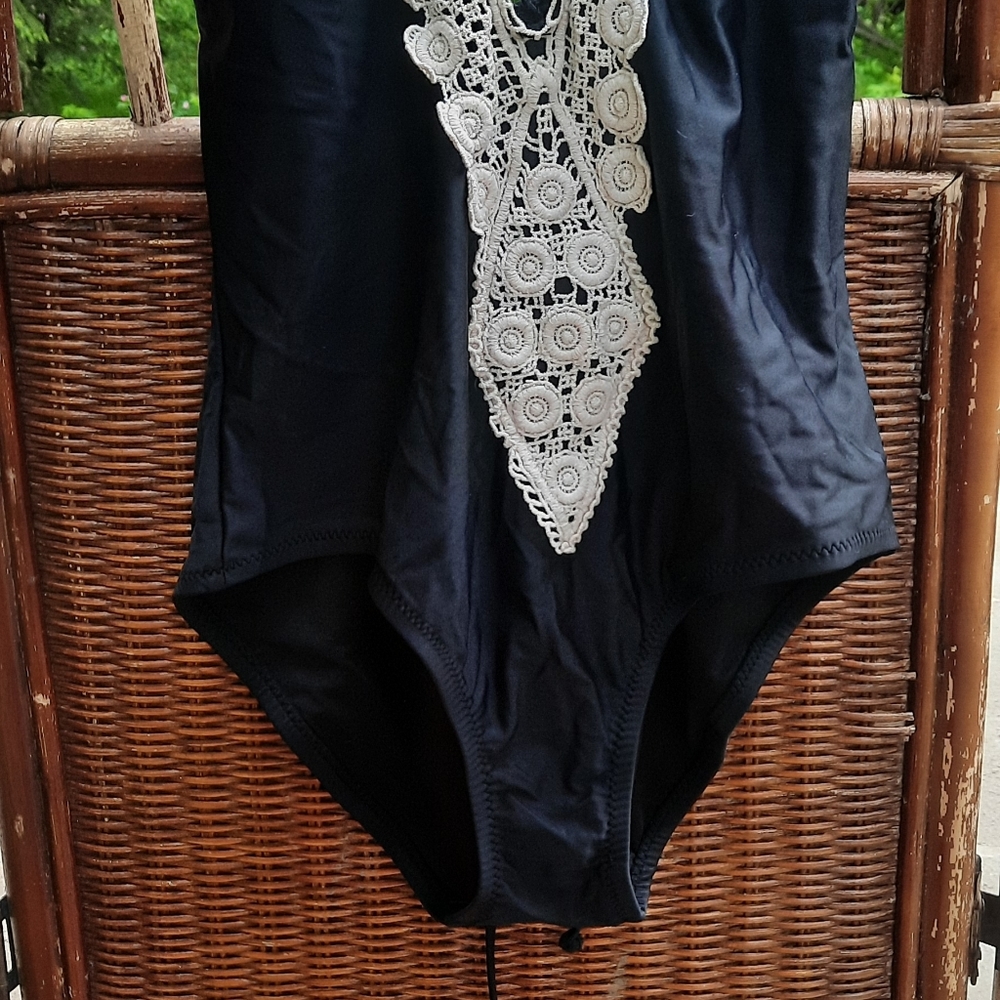 Black Kona Sol Lace One Piece Swimsuit - Picture 4 of 11